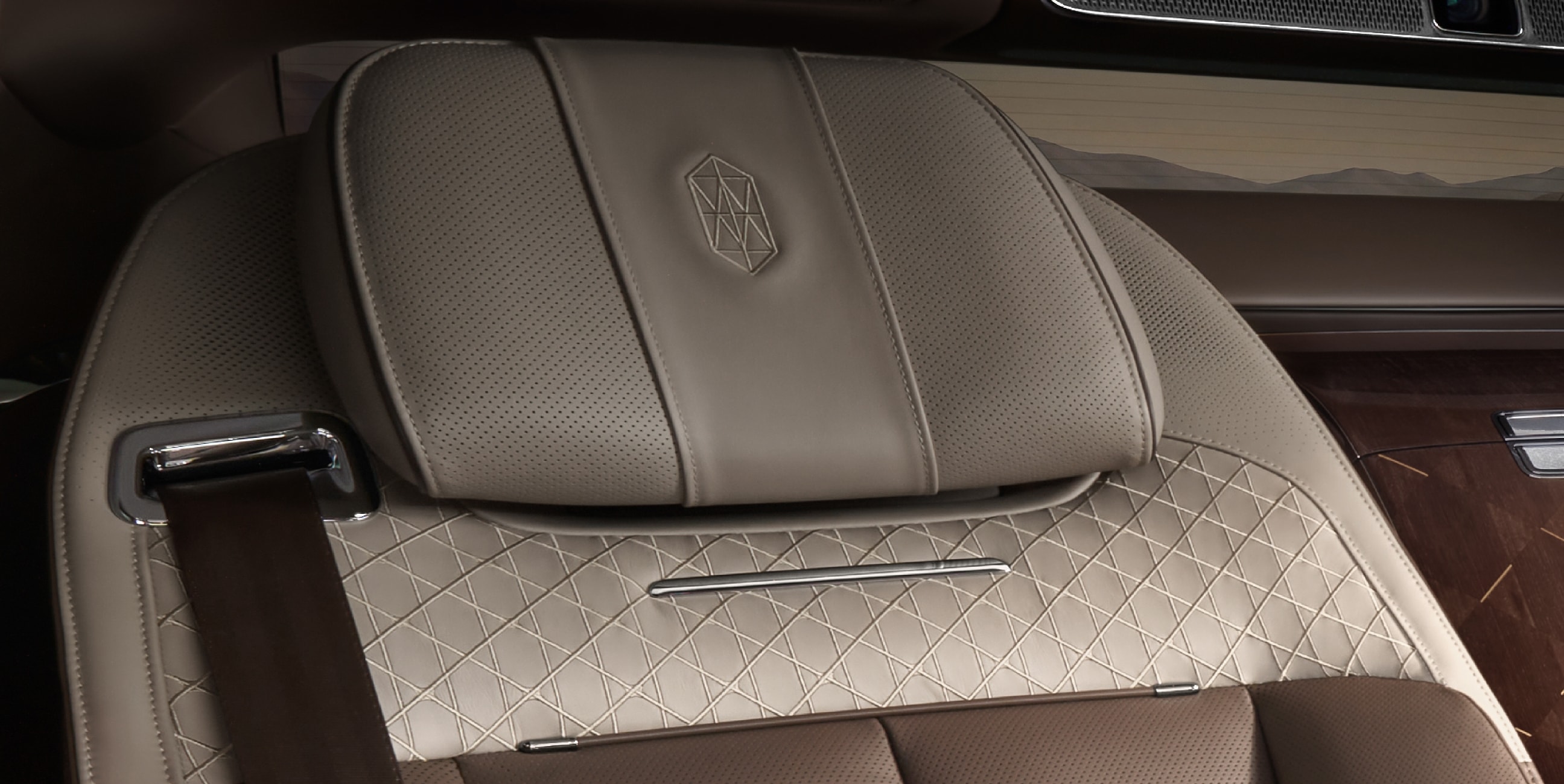 Maextro S800 Grand Design – Leather Embroidery on Seats