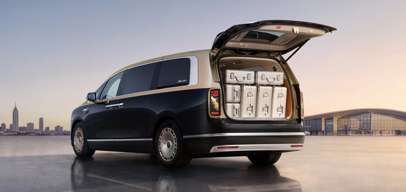 Maextro V800 Storage Space
