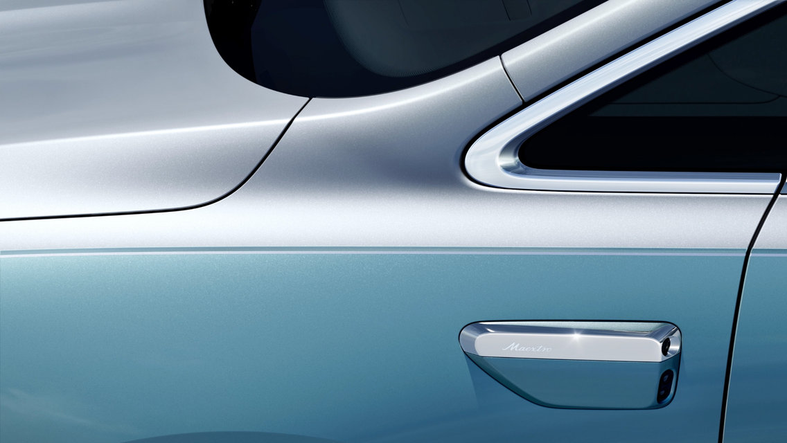 Maextro V800 Cloud Water Sky Blue Cloisonné Emblem
